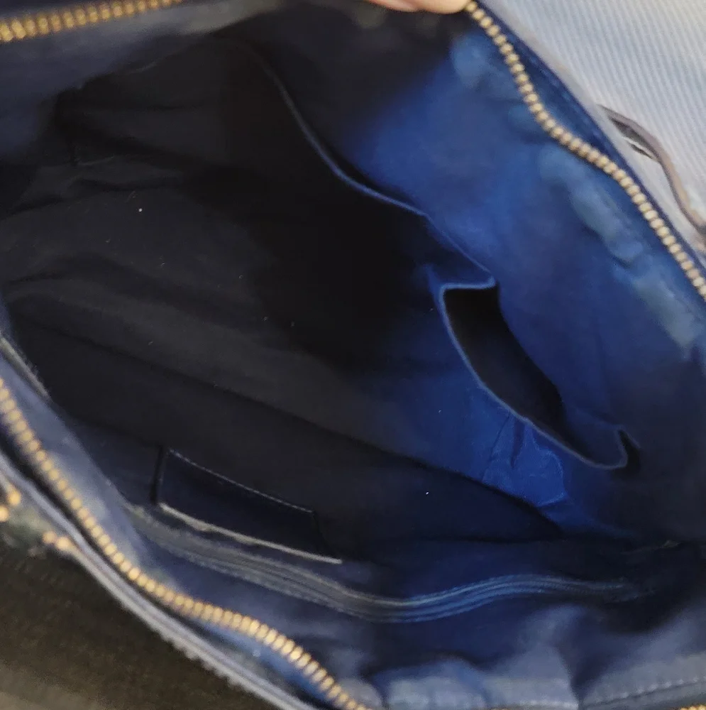 Coach Tote Purse - Picture 4 of 7